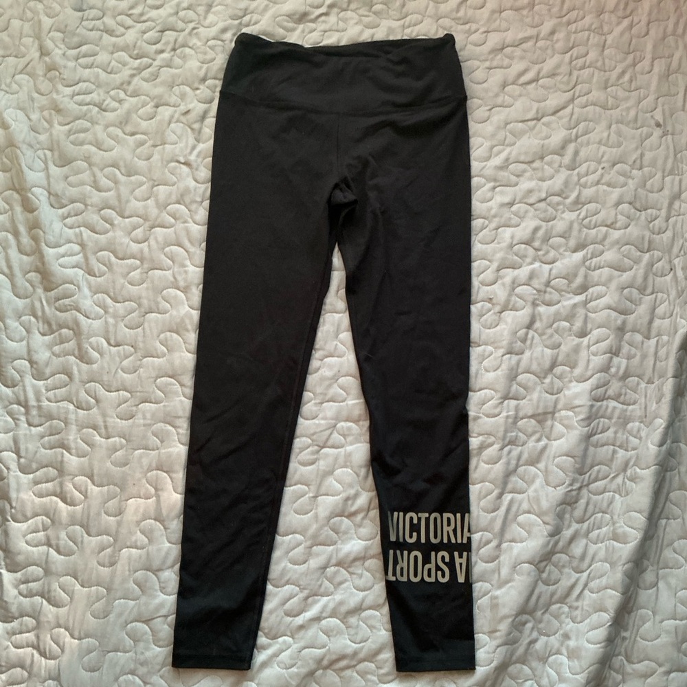 Victoria Sport Black Athletic Leggings Size M | Logo Detail